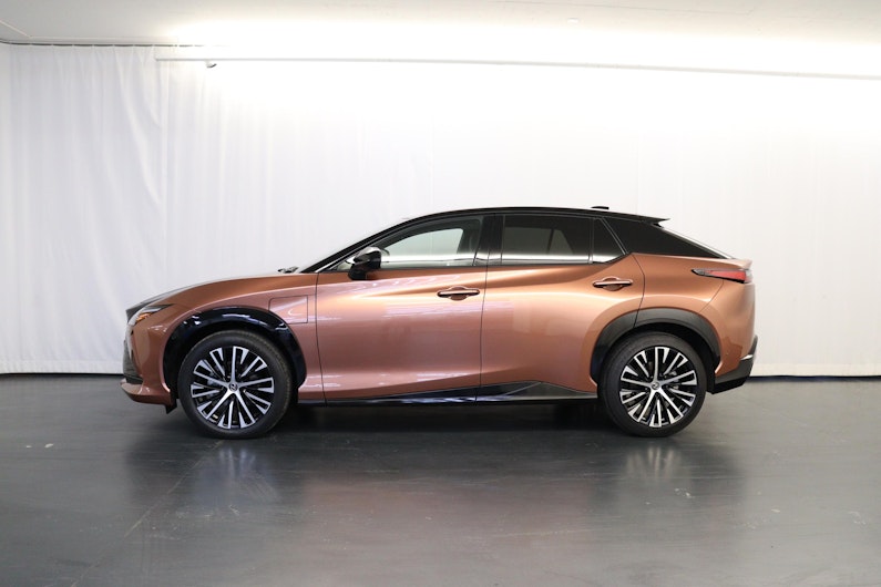 Vehicle image LEXUS RZ