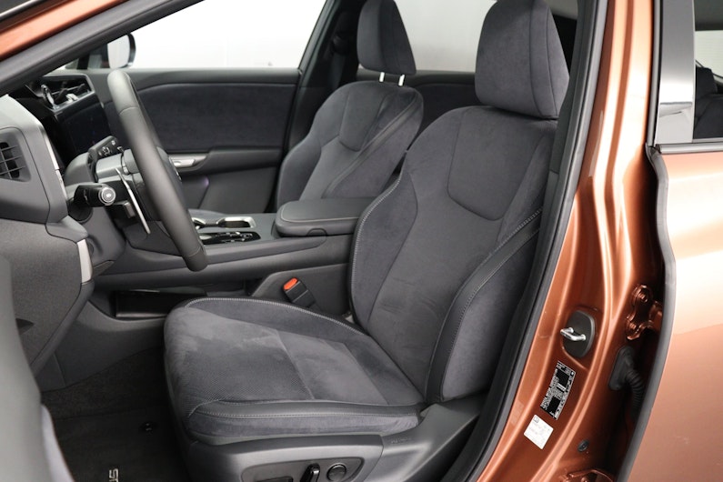 Vehicle image LEXUS RZ