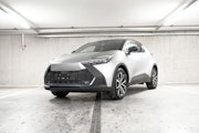 First vehicle image