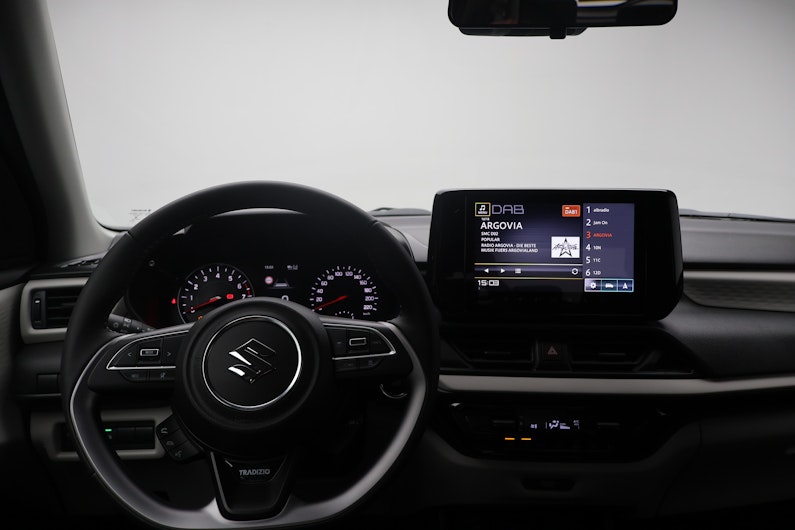 Vehicle image SUZUKI SWIFT