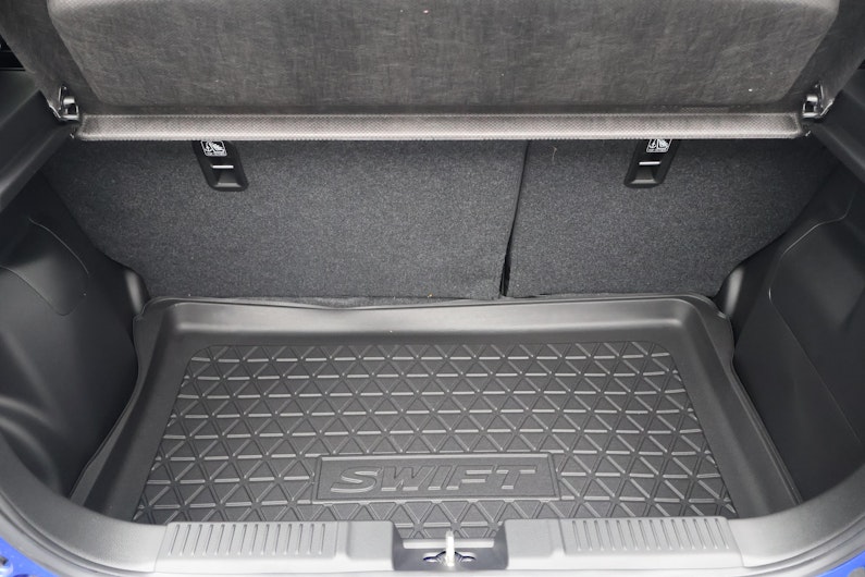 Vehicle image SUZUKI SWIFT