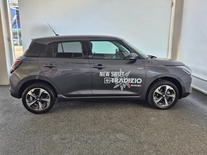 Vehicle image SUZUKI SWIFT