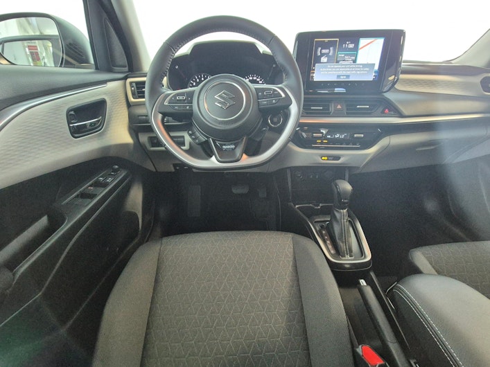 Vehicle image SUZUKI SWIFT