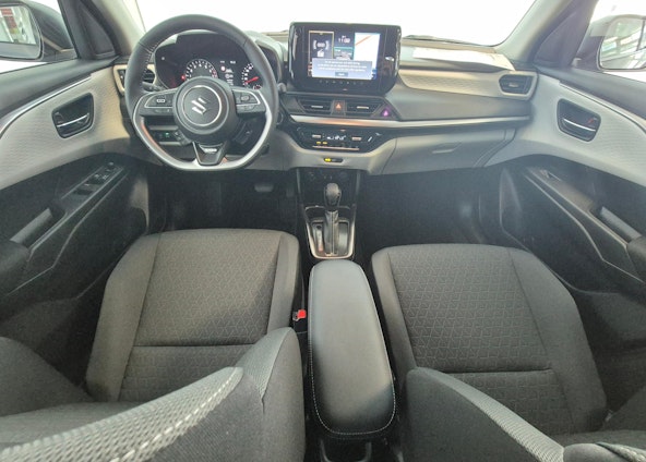 Vehicle image 6 Vehicle image 6