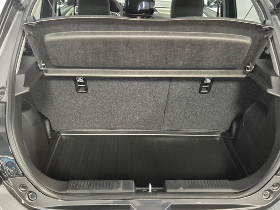 Vehicle image 12 Vehicle image 12