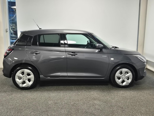 SUZUKI Swift 1.2 Tradizio Hybrid 3