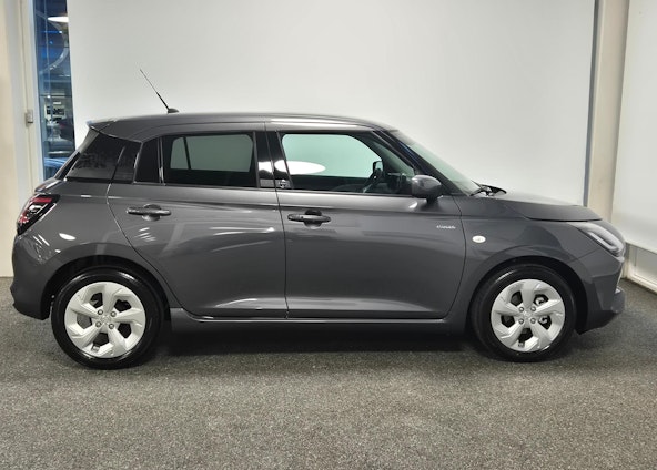 Vehicle image 3 Vehicle image 3