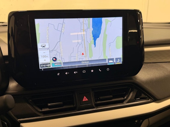 Vehicle image 6 Vehicle image 6