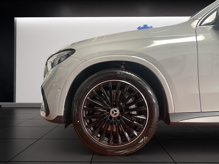 Vehicle image MERCEDES-BENZ GLC 300