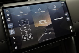 Vehicle image LAND ROVER Discovery Sport 1.5 T 270e Dynamic HSE