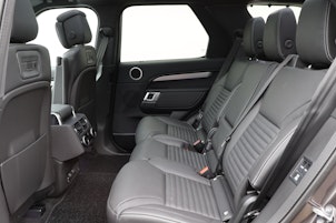 Vehicle image LAND ROVER Discovery 3.0 D I6 350 Dynamic HSE