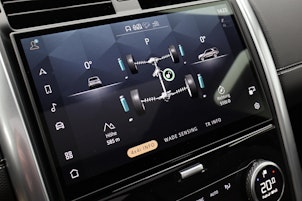 Vehicle image LAND ROVER Discovery 3.0 D I6 350 Dynamic HSE