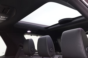 Vehicle image LAND ROVER Discovery 3.0 D I6 350 Dynamic HSE