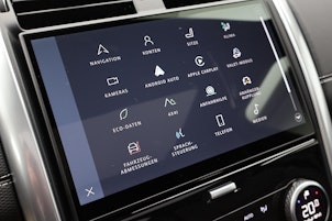 Vehicle image LAND ROVER Discovery 3.0 D I6 350 Dynamic HSE