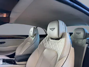 Bentley Continental GTC 4.0 V8