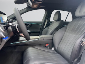 Vehicle image MERCEDES-BENZ E 220 d AMG Line 4matic Kombi