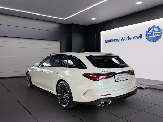 Mercedes-Benz E 220 d 4MATIC T-Modell AMG Line