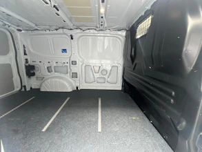 https://vehicle.imgix.net/3797048/85ade29a-0dff-4c4e-b2d3-0b2e7dc29673.jpg