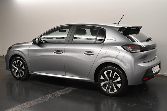 PEUGEOT 208 1.2 Hybrid Style 3