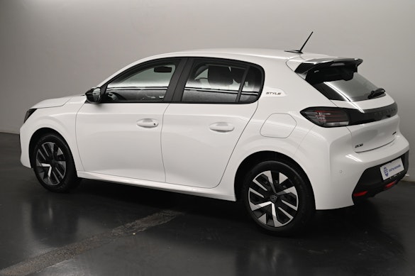PEUGEOT 208 1.2 Hybrid Style 3