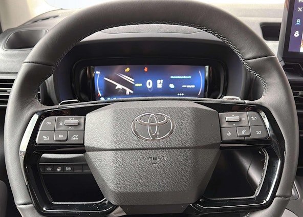 Vehicle image 15 Vehicle image 15