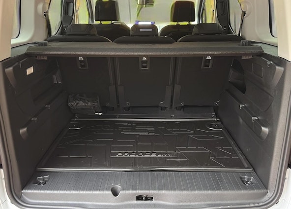 Vehicle image 6 Vehicle image 6