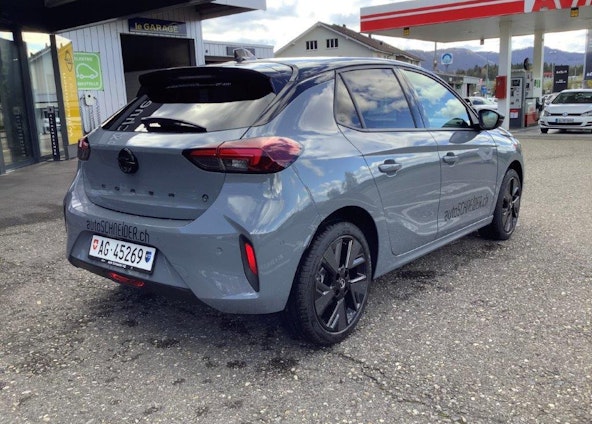 Vehicle image 3 Vehicle image 3