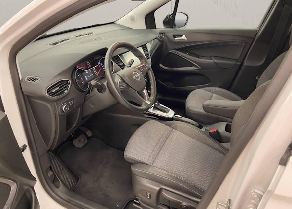 Vehicle image 4 Vehicle image 4