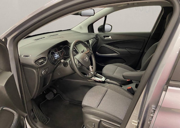 Vehicle image 4 Vehicle image 4