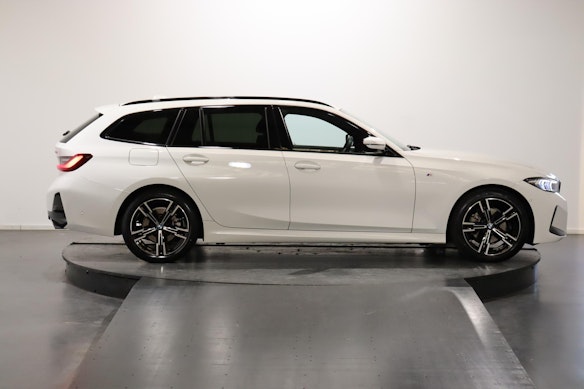 BMW 320d xDrive SAG Touring 2