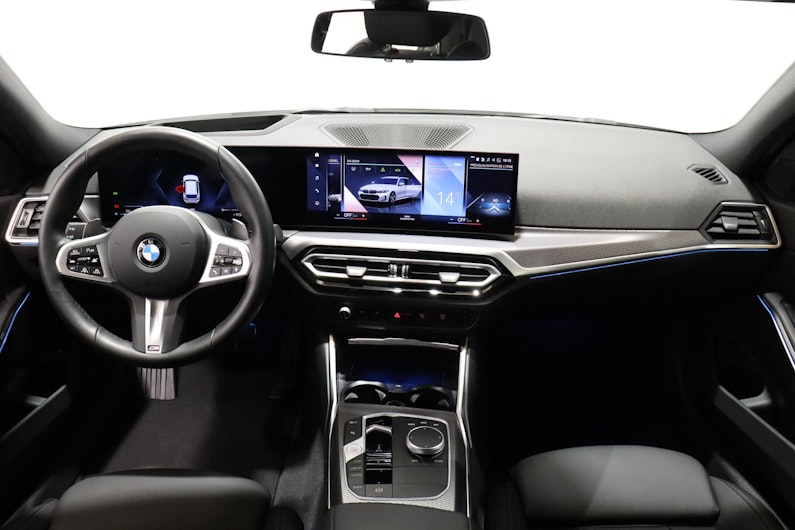 Vehicle image BMW 3 SERIES