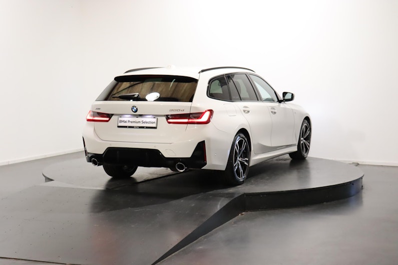 Vehicle image BMW 3 SERIES
