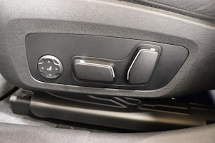 Vehicle image BMW 320d xDrive SAG Touring