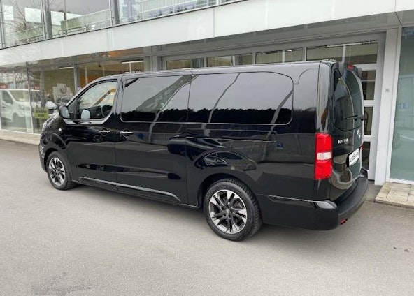 Vehicle image 3 Vehicle image 3