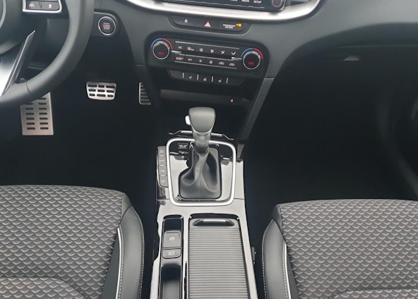 Vehicle image 15 Vehicle image 15