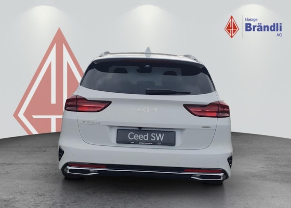 Vehicle image 4 Vehicle image 4