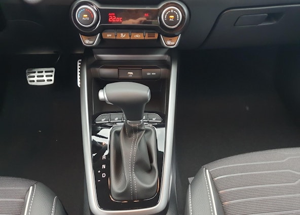 Vehicle image 14 Vehicle image 14