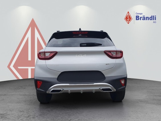 Vehicle image 4 Vehicle image 4