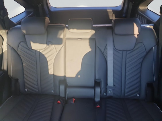 Vehicle image 8 Vehicle image 8