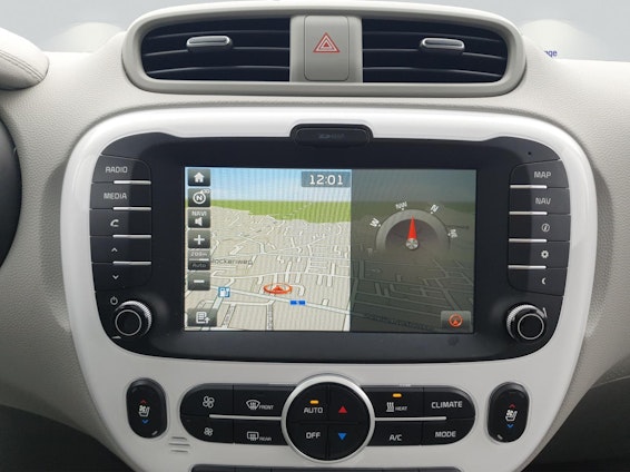 Vehicle image 15 Vehicle image 15