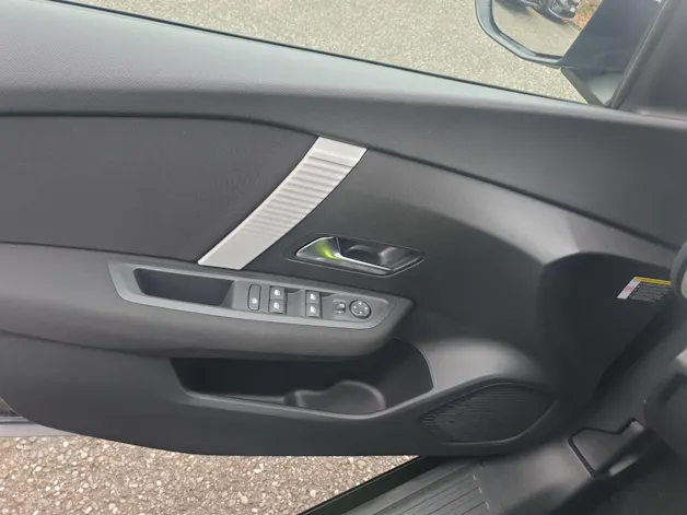 Citroën C4 1.2 Hybrid Swiss Edition