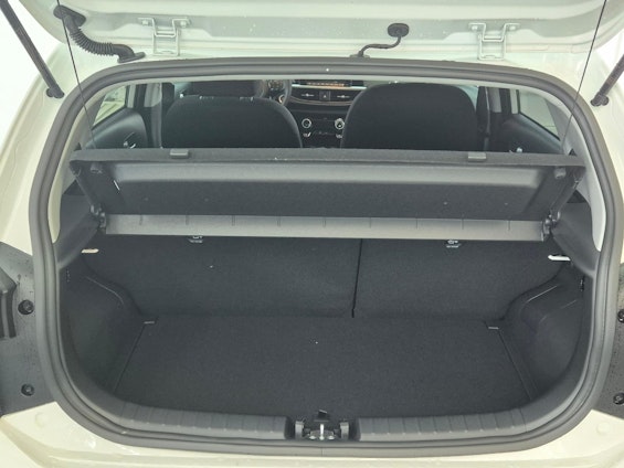 Vehicle image 13 Vehicle image 13