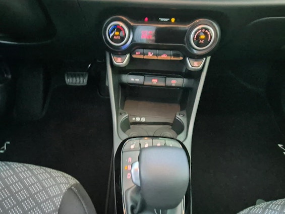 Vehicle image 10 Vehicle image 10