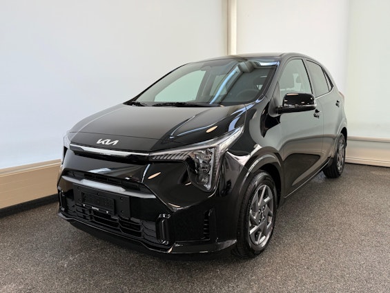First vehicle image