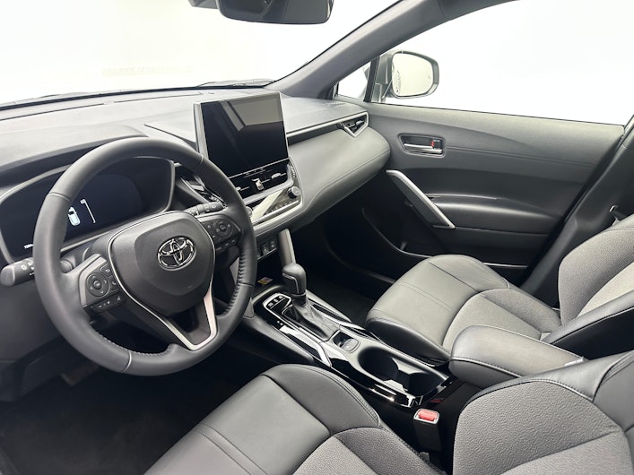 Vehicle image TOYOTA COROLLA CROSS