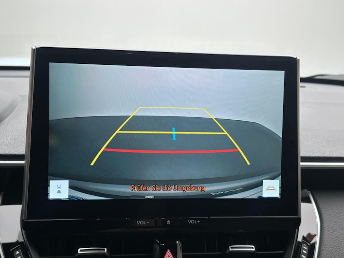 Vehicle image TOYOTA COROLLA CROSS