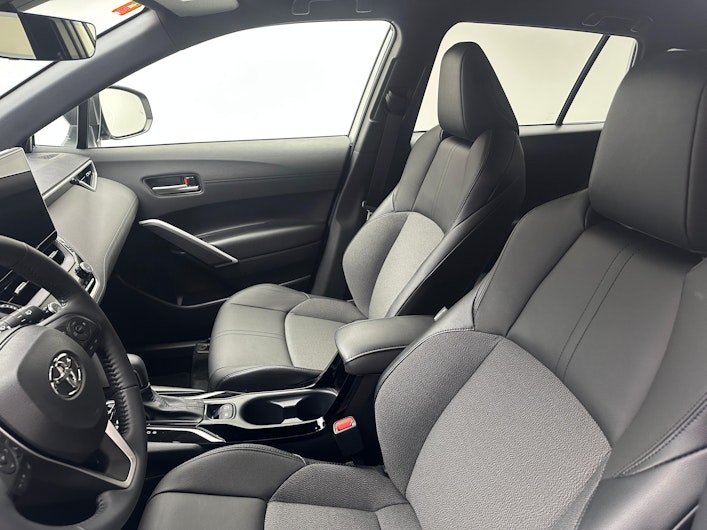 Vehicle image TOYOTA COROLLA CROSS