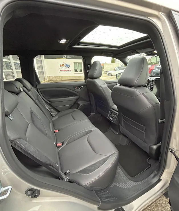 Subaru Forester 2.0i e-Boxer Luxury