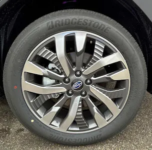 Subaru Forester 2.0i e-Boxer Luxury