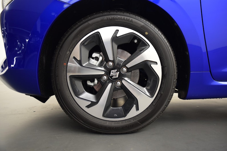 Vehicle image SUZUKI SWIFT